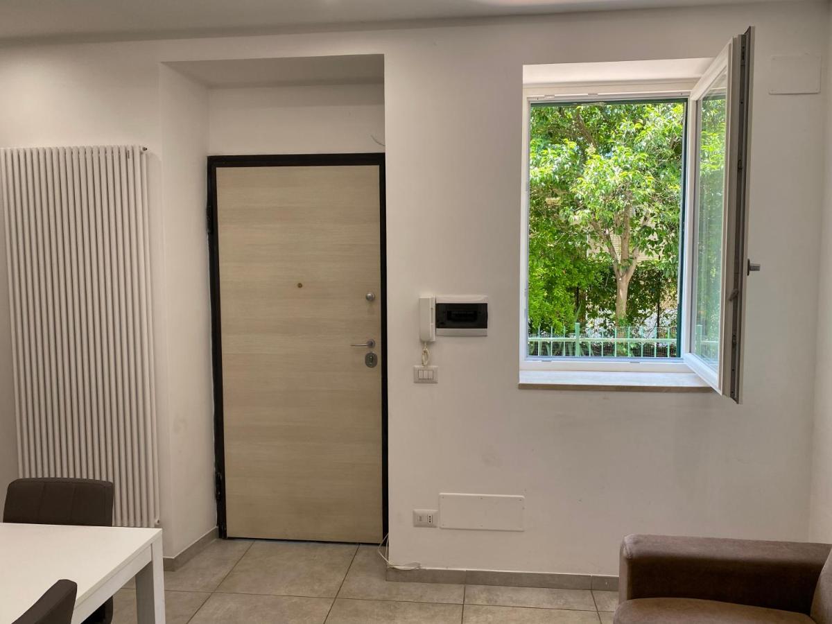 Appartamento Moderno A 15 Minuti Dal Centro Di Roma Exterior photo