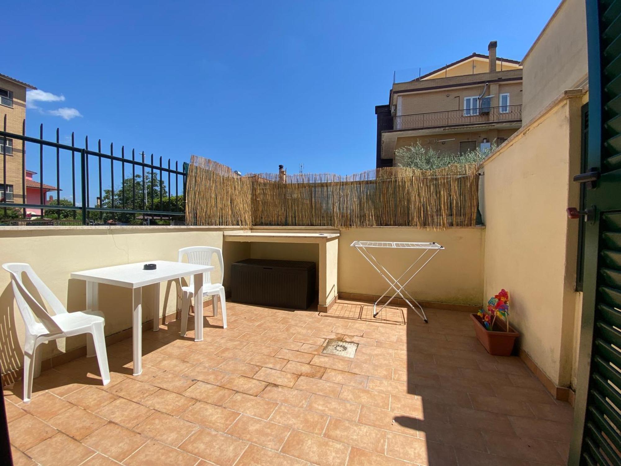 Appartamento Moderno A 15 Minuti Dal Centro Di Roma Exterior photo
